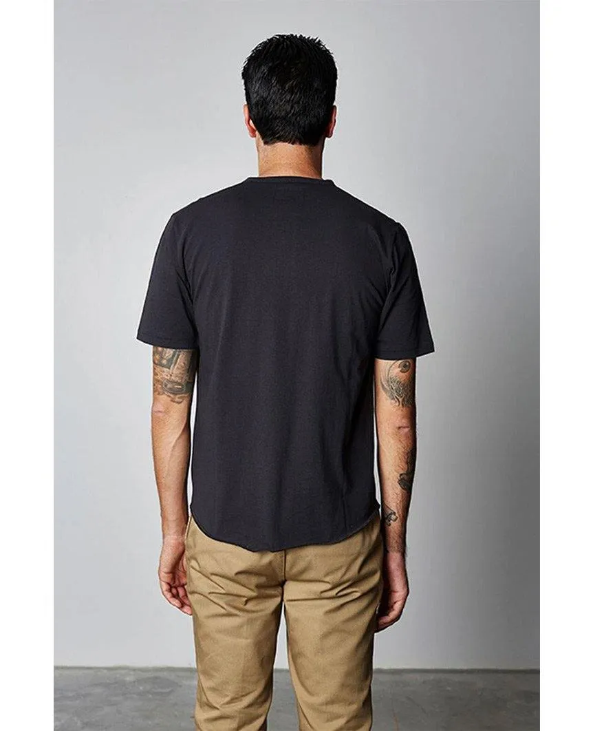 Berkeley S/S Henley Washed Black