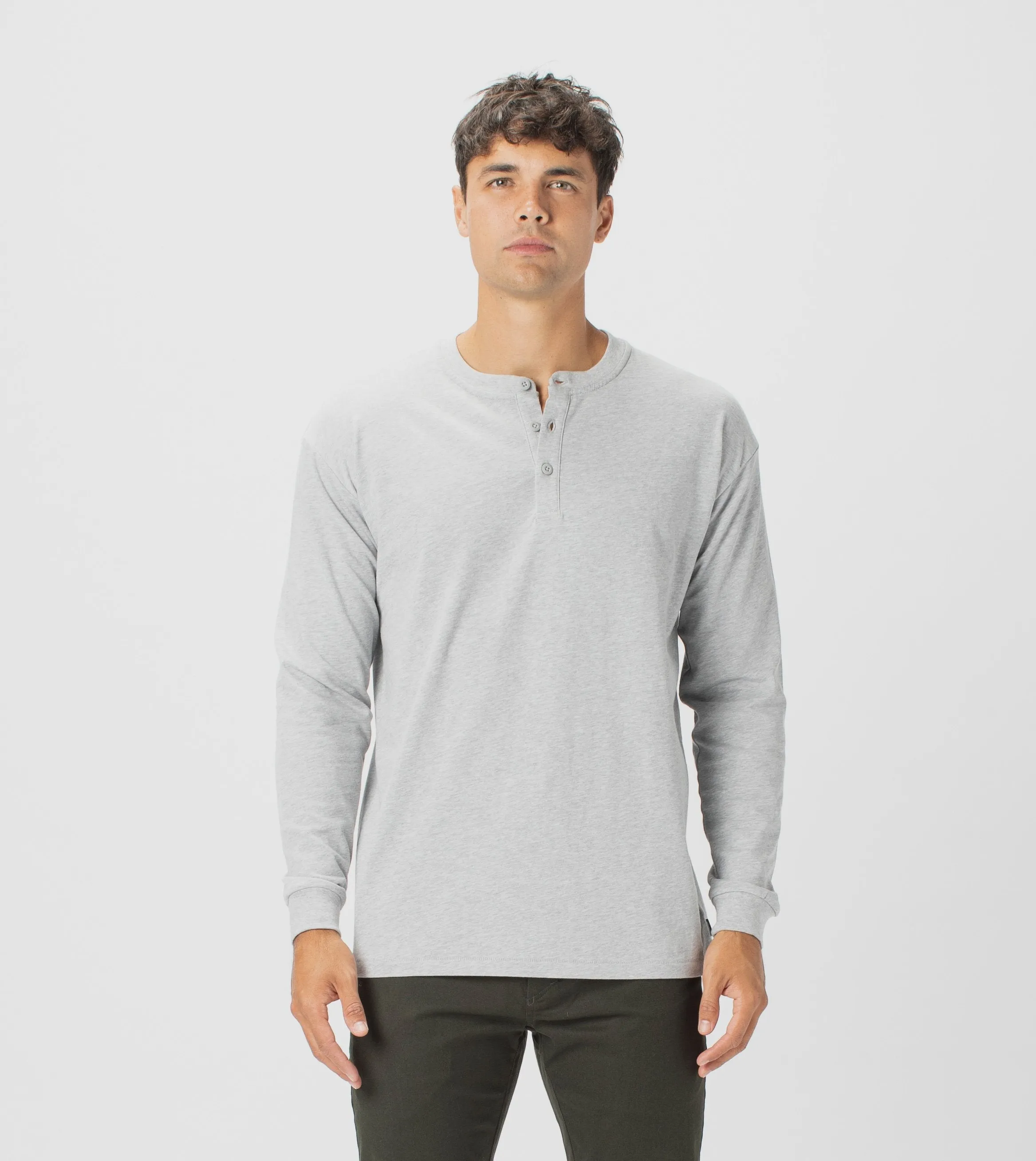 Henley LS Tee Silver Marle